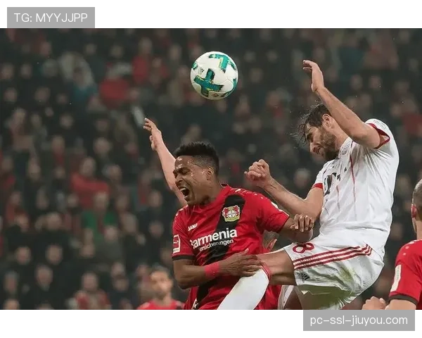 奥格斯堡1-1战平科隆，双方各取一分，保级形势依然胶着。